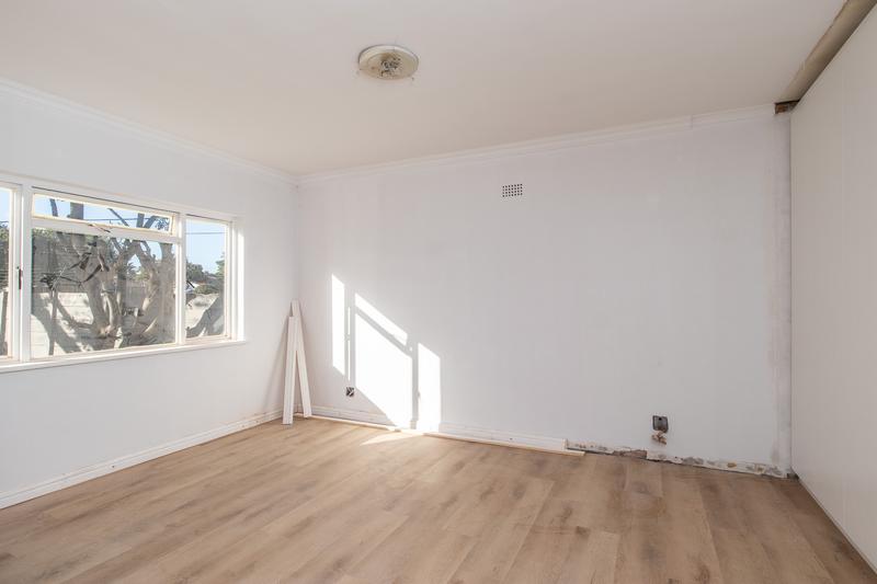 To Let 4 Bedroom Property for Rent in Constantia Western Cape